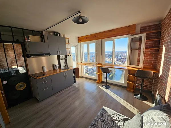 Studio 1 pièce 17 m² 