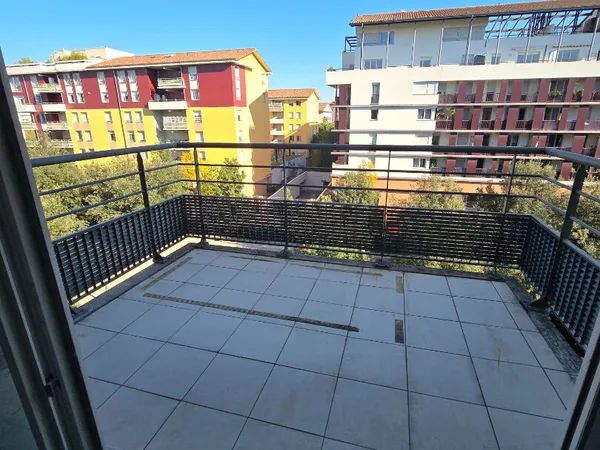Toulouse 31200 Canal du Midi Agréable T3 récent lumineux de 55.82m² terrasse de 6.19m² 1 parking 