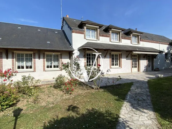 Maison 7 pièces 197 m² 