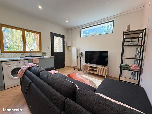 Studio 1 pièce 18 m² 