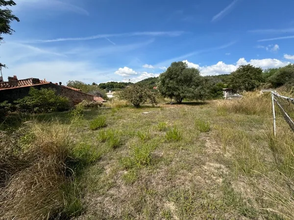 Terrain 550 m² 