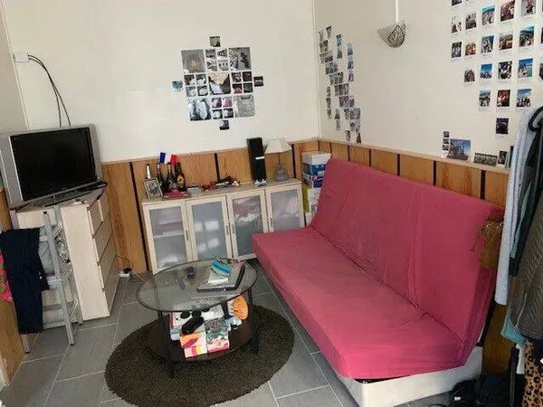 Studio 1 pièce 18 m² 
