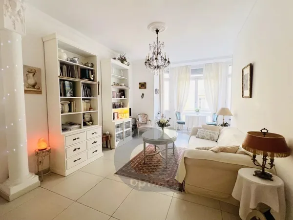 MENTON CENTRE BEAU 4 PIECES BOURGEOIS 
