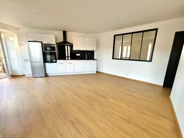 Appartement 1 pièce 62 m² 