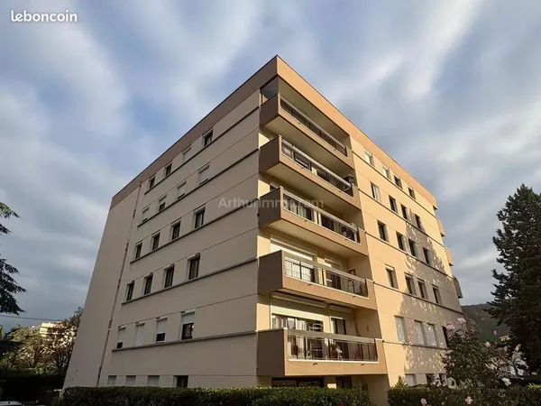 Appartement 4 pièces 84 m² 