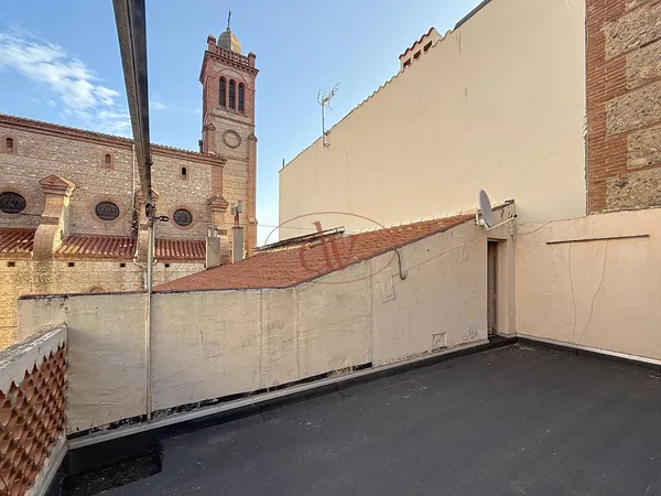 GRAND APPARTEMENT T3 SECTEUR GARE 