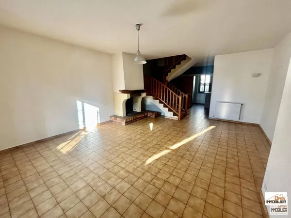 Maison 1 pièce 126 m² 