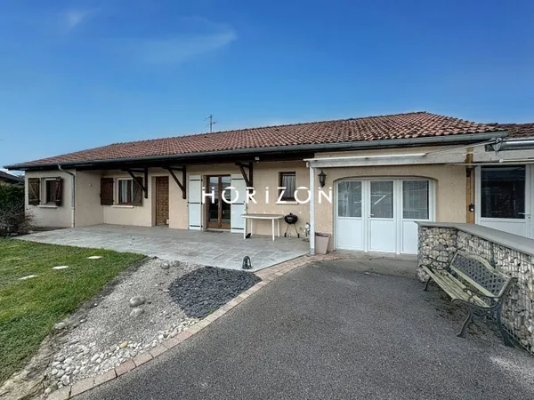 Maison de plain-pied 8 pièces 180 m² 