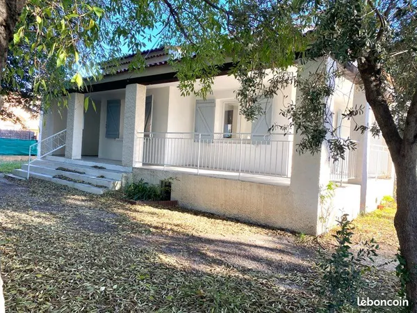 Villa T4 jardin 600m2 centre ville 