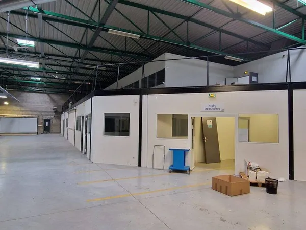 Local commercial 1095 m² 