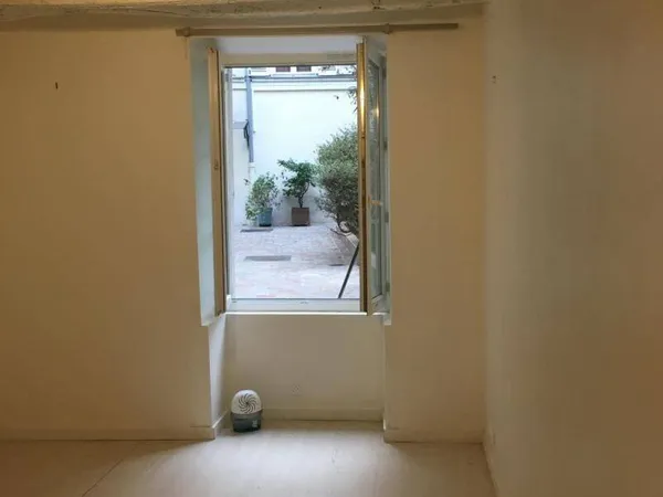 Studio 1 pièce 15 m² 