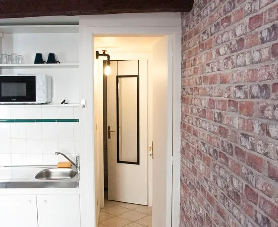 Beau studio très lumineux 