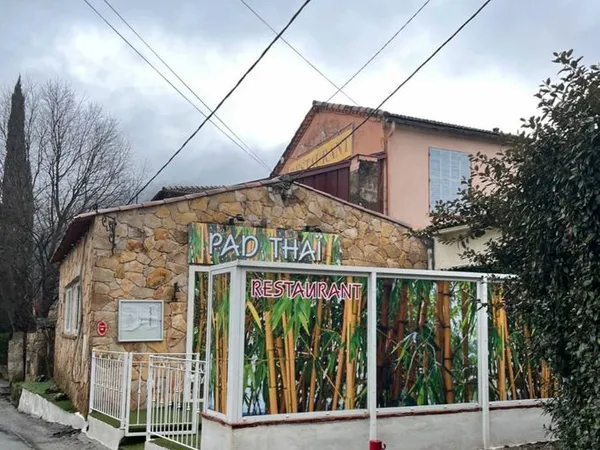 Local 165 m² CABASSE 