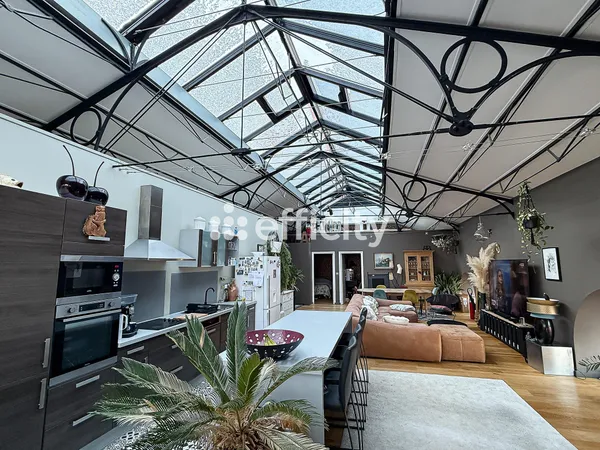 Loft 5 pièces 142 m² 