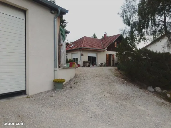 Maison de 107 m2 à l'abergement St Marie 