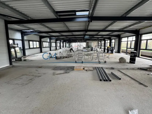 Local commercial 5000 m² 