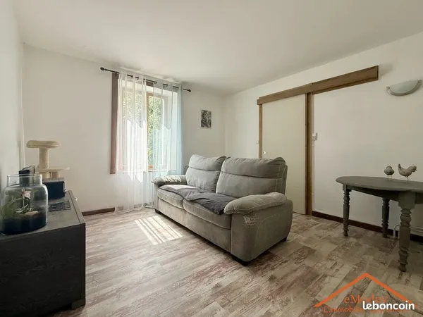 Propriété 4 pièces 140 m² 
