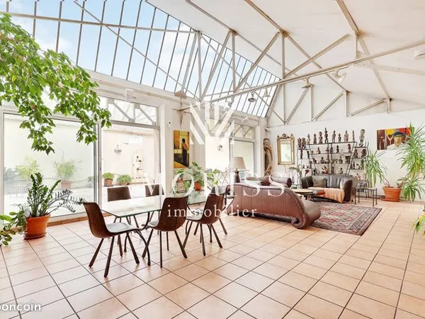 Maison 6 pièces 299 m² 