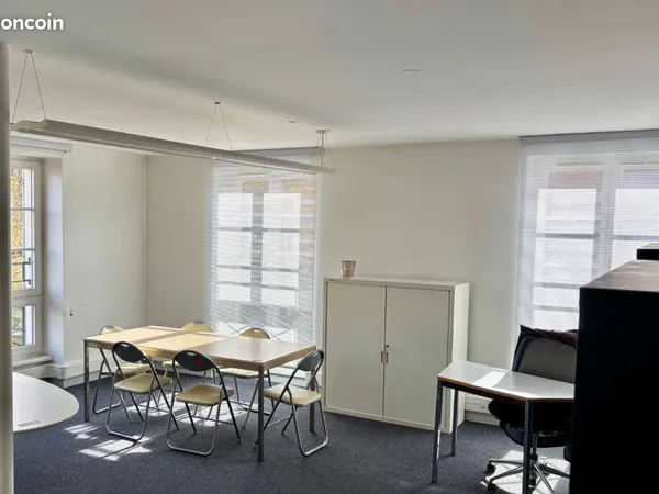 Bureaux 260 m² 