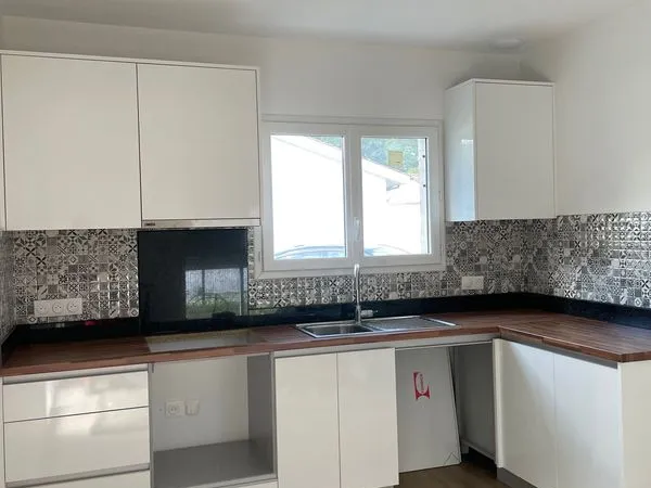 Maison neuve a CADAUJAC 3 chs jardin 