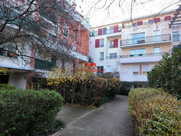 Appartement 6 pièces 101 m² 