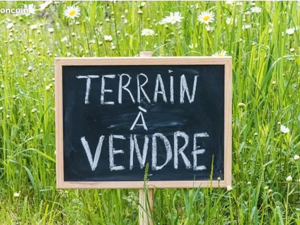 Terrain 2 pièces 246 m² RENNES 