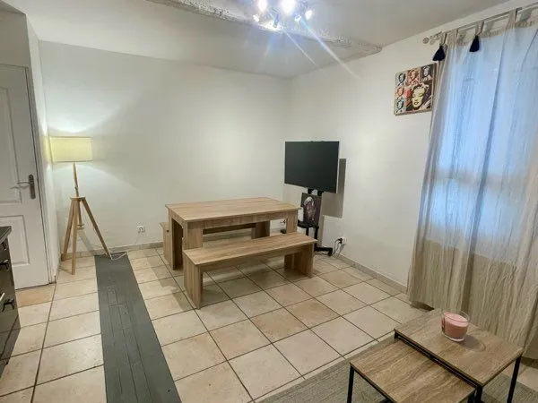 Studio meublé quartier la roquette 
