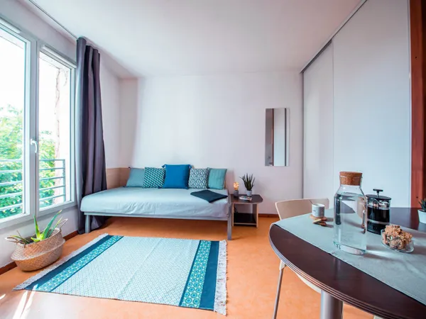 LYON 8ème / VENISSIEUX - studio meublé 20 m² et parking en sous-sol - spécial investisseur 