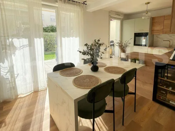 Appartement 3 pièces 65 m² 