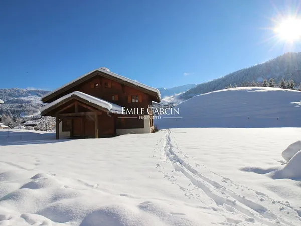 Megève Chalet à vendre + terrain constructible avec vue Mont Blanc 