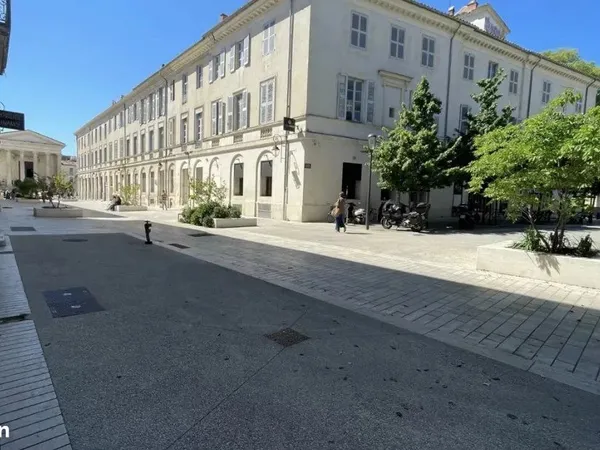 Local commercial, restaurant 90 m² Nîmes 