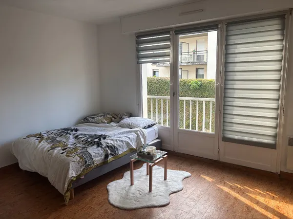 STUDIO meublé 