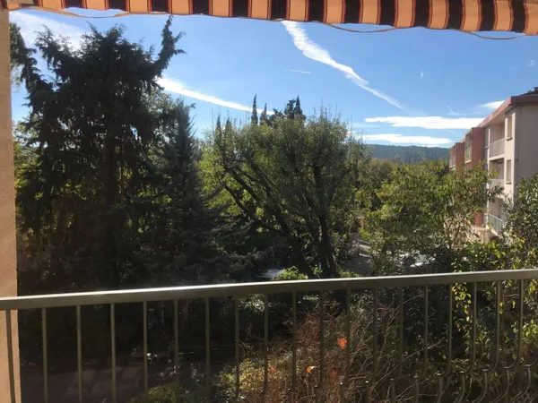 Appartement 4 pièces 94 m² 