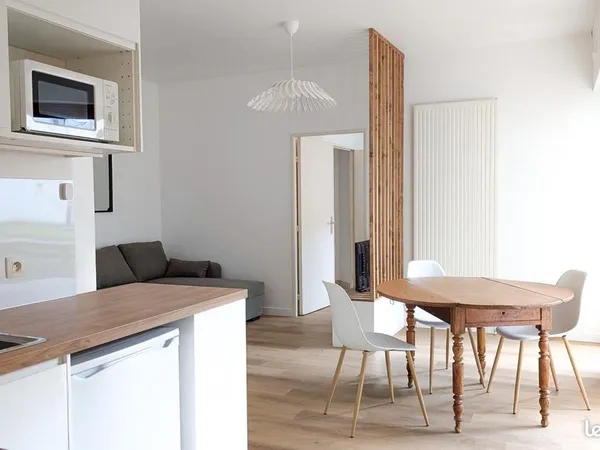 Loue T2 meublé 41m² + terrasse + parking souterrain - Quartier La Madeleine 