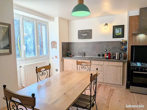 Maison 6 pièces 105 m² 