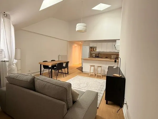 Appartement T3 de 76 m² - Entièrement rénové - Hypercentre - Hôtel particulier 