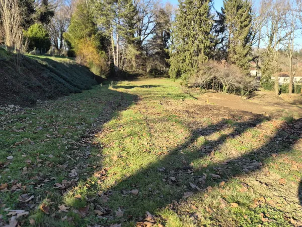Terrain à bâtir à Feytiat Plus de 2 000 m2 Calme de la c 