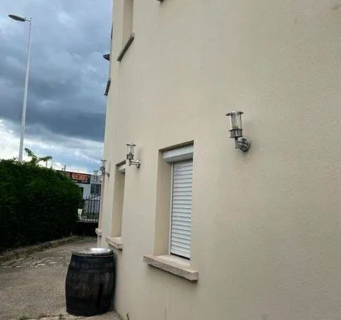 Local commercial 700 m² 