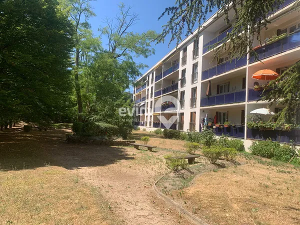 Appartement F3 lumineux dans résidence calme avec parc 
