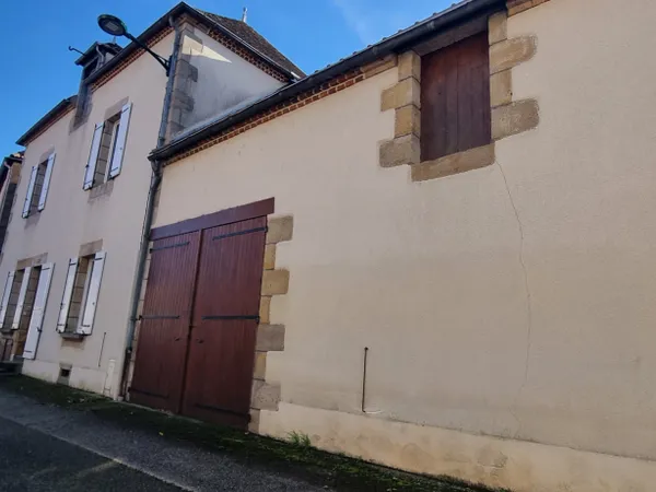 CRESSANGES MAISON DE VILLAGE 