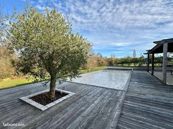 Maison 5 pièces 160 m² 