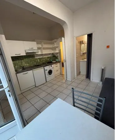 Bx Nansouty Victoire agréable T1 bis avec terrasse 