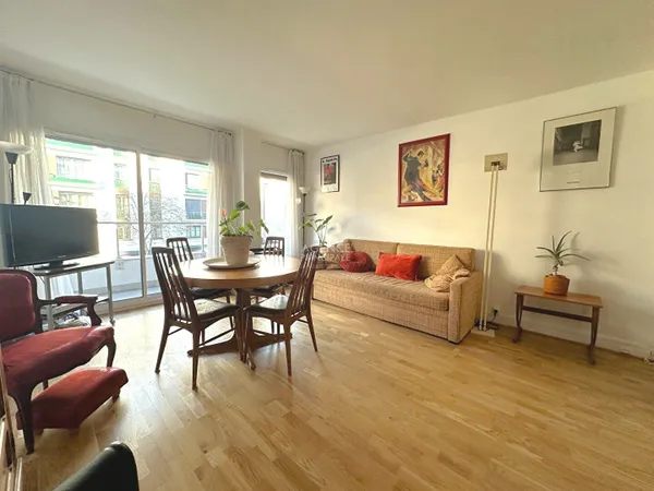 CHAVILLE - Secteur Marivel - Appartement de 2 pièces avec balcon - (Aménagement PMR) 
