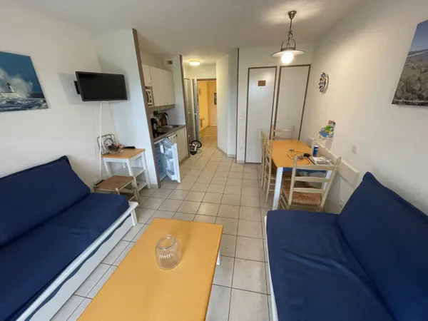 Studio 1 pièce 30 m² 
