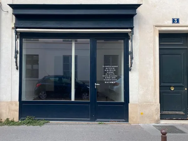 Murs de boutique loués 60m2 
