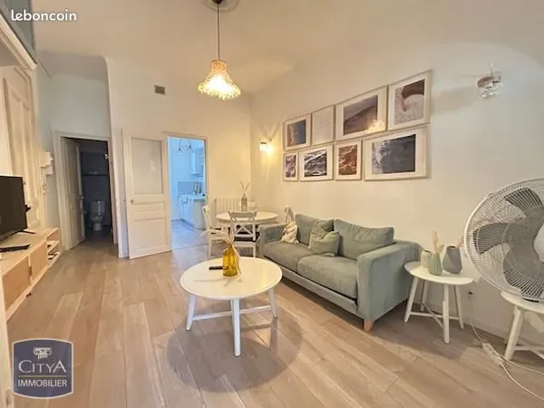 T3 meuble a l'annee - centre cannes prado 