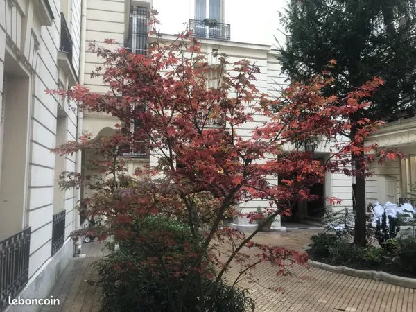 Chambre de service 1 pièce 17 m² 