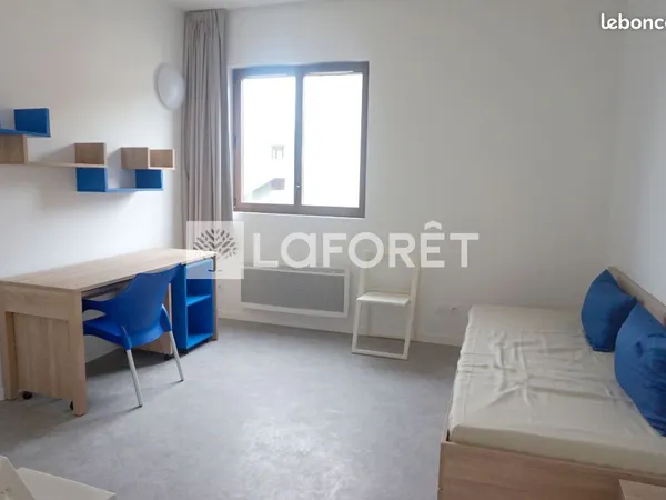 Studio 1 pièce 18 m² 