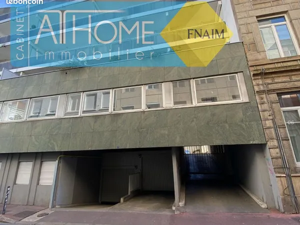 Garage / box 16 m² SAINT ETIENNE 