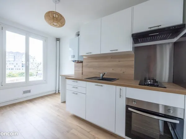 Appartement 1 pièce 33 m² 